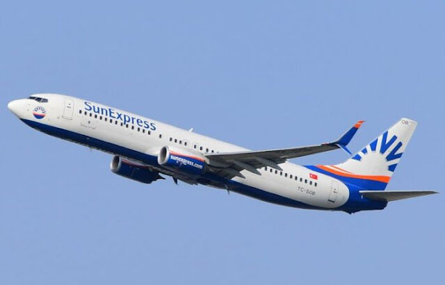 SunExpress Boeing 737-800